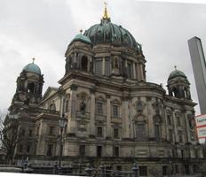 Long view of Berliner Dom
