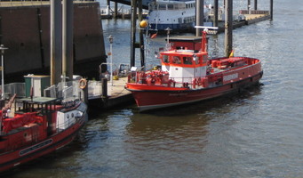 0510_fireboat.jpg