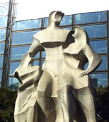 Sculpture near Chonggak station 