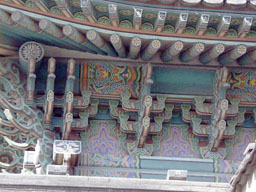 Kwangwhamun closeup 