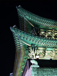 Kwanghwamun at night