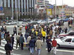 Crowd at Yongsan 