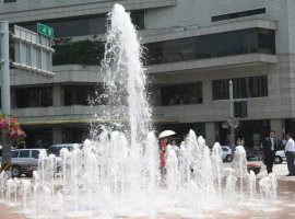 Fountain in Seoul Plaza