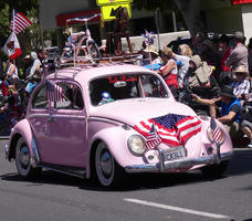 Hot pink Volkswagen beetle