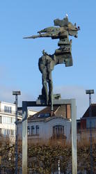 gent station statue