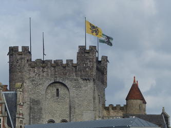 castle flags