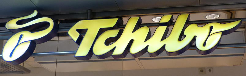 Script sign for Tchbio stores