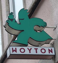 signage woyton
