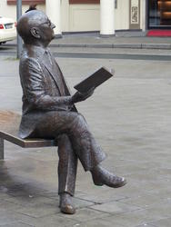 reading man sculpture