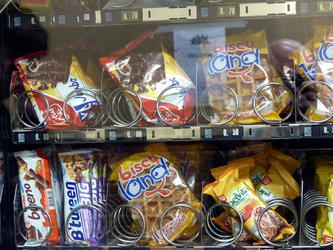 vending machine with waffles