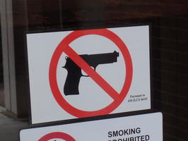 Sign for “no guns”