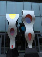 Sculpture showing yellow and red
