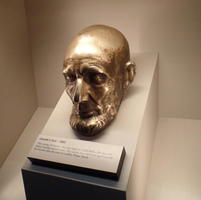 Bronze cast of Lincoln’s face from 1865