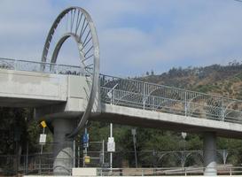 Bridge over Los Angeles river with circular “hoop” section.