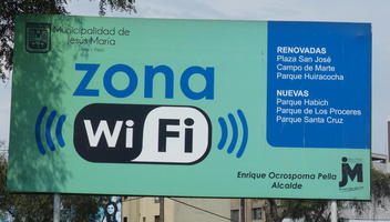 Billboard announcing that the municipality is a wi-fi zone.