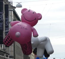 Large pink balloon bear