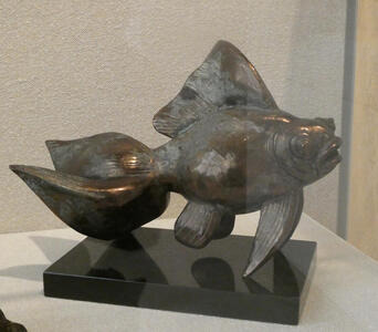 sculpture of fish