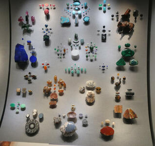 Large array of small ornamental gemstones
