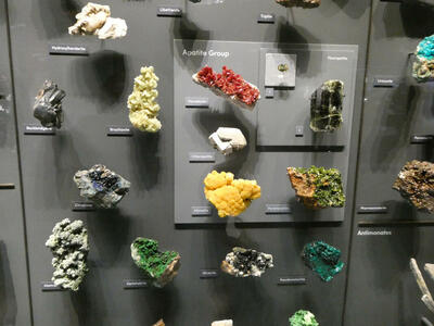 Crystalline samples in many colors; yellow, green, red