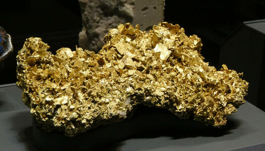 Large sample of gold