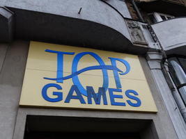 Sign for Top Games (game parlor)