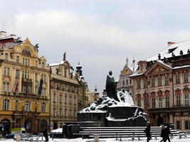 Statue of man at Staroměstské náměstí (Old Town Square)