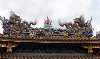 roof with fire symbol