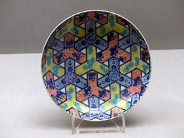 Lacquerware bowl with geometric pattern resembling tortoise shell