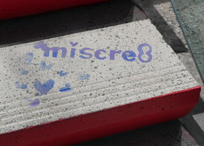 Spray paint on staircase: miscre8