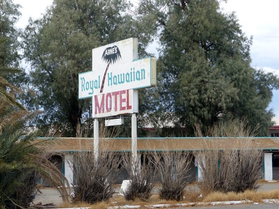 Sign at abandoned Arne's Royal Hawaiian Motel