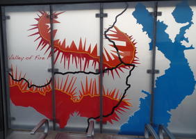 Art on bus stop at Flamingo/Boulder Hwy; “Valley of Fire” is the motif
