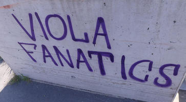 Text: Viola Fanatics