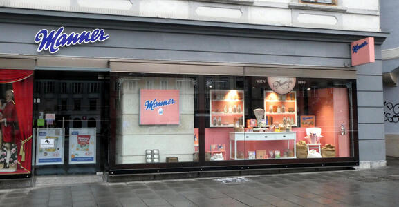 manner store exterior