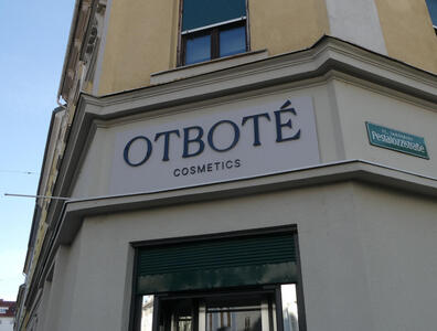 Store name: OTBOTÉ Cosmetics