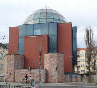 synagogue with glass dome