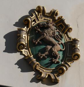 heraldic shield with lion