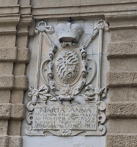 shield with Latin inscription beneath