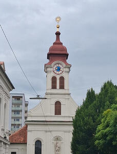 building with red dome