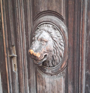door frame with head of bear