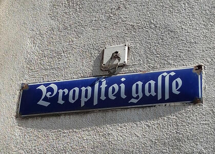 fraktur sign Propsteigasse