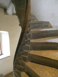 Shows the spiraling of one branch of staircase clearly