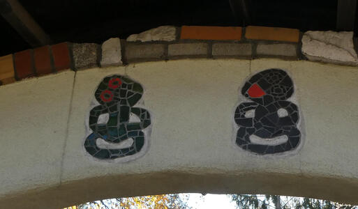 African (?) religious symbol on arch