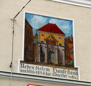 Neben diesem Hause stand von 1616-1894 das Linzertor (with painting of a building)
