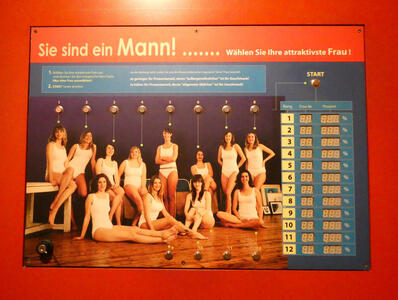 Picture of 12 women: Sie sind ein Mann! Wählen Sie ihre attraktivste Frau!