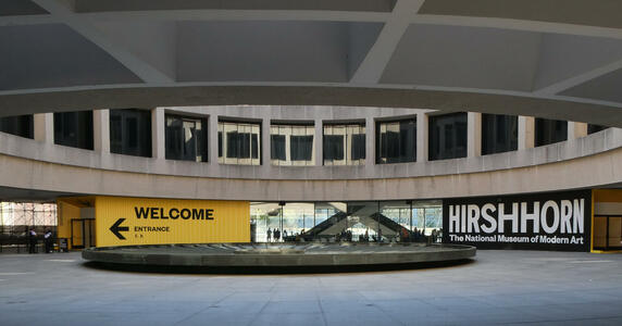 hirshhorn atrium