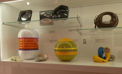 bakelite objects