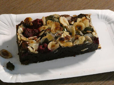 raspberry brownie