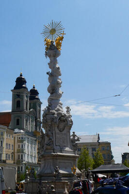 statue in hauptplatz