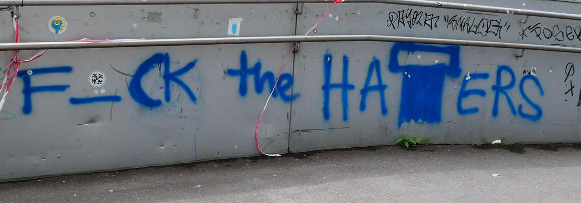 graffiti f ck the haters