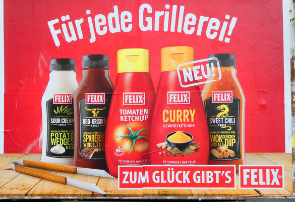 Bottles of sauce. Für jede Grillerei, zum Glück gibt’s Felix.